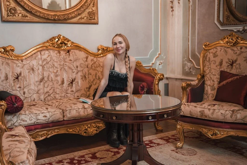belini nábytok Interiéry v štýle Hollywood Regency